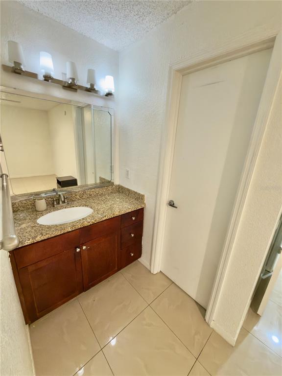 5152 Conroy Road, Unit 17 Orlando, FL 32811 - Photo 16 of 18