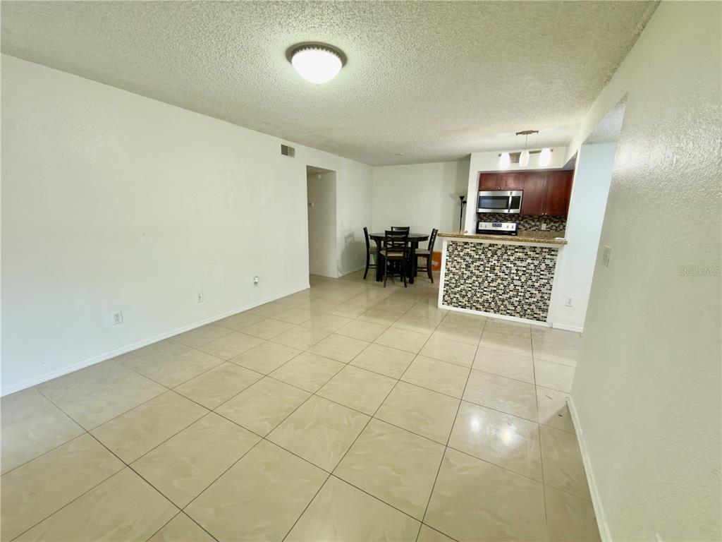 5152 Conroy Road, Unit 17 Orlando, FL 32811 - Photo 5 of 18