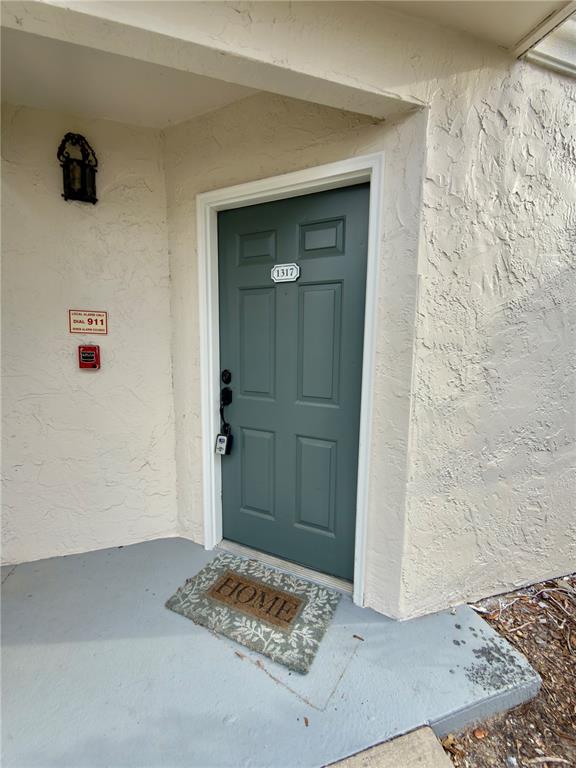 5152 Conroy Road, Unit 17 Orlando, FL 32811 - Photo 5 of 21 a view of a bathroom