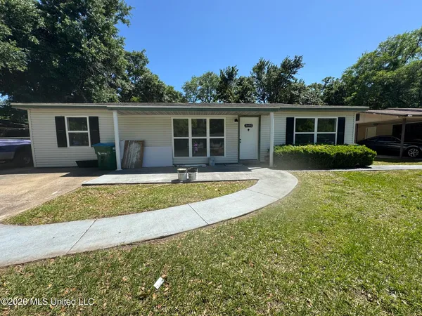 $1,350 | 3402 Chicago Avenue, Pascagoula, MS 39581