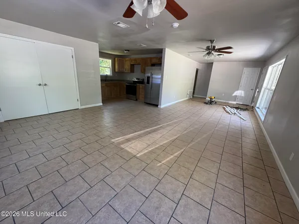 $1,350 | 3402 Chicago Avenue, Pascagoula, MS 39581