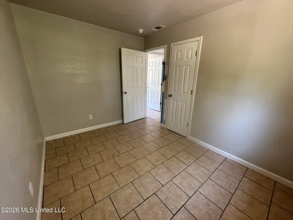$1,350 | 3402 Chicago Avenue, Pascagoula, MS 39581