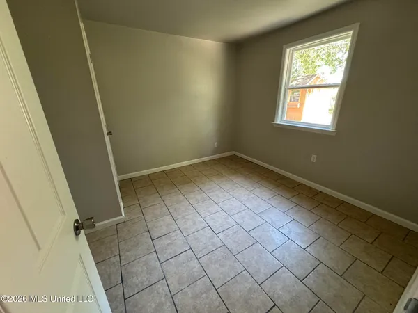 $1,350 | 3402 Chicago Avenue, Pascagoula, MS 39581