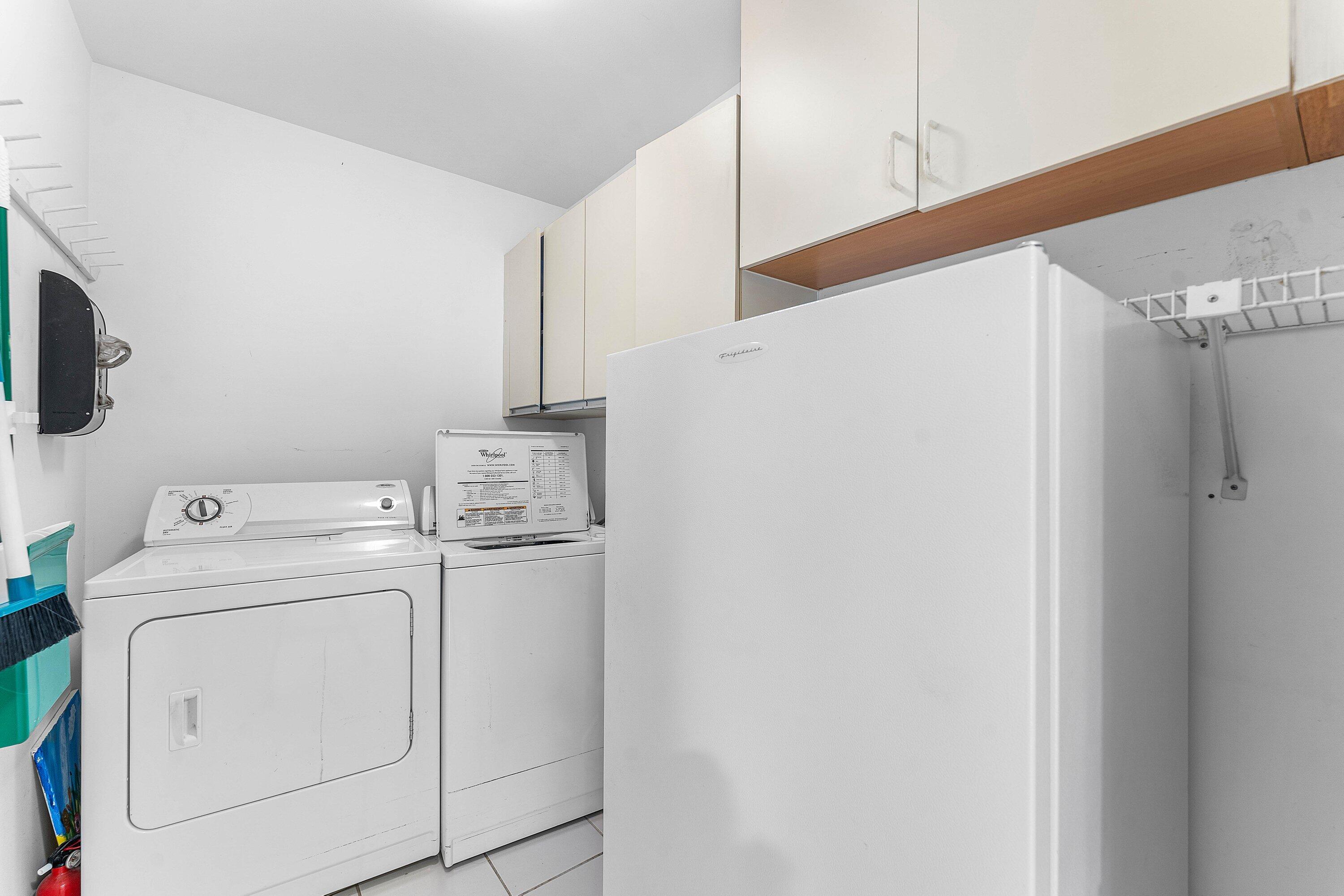 30 Hampshire Lane Boynton Beach, FL 33436 - Photo 30 of 84 a utility room with dryer and washer