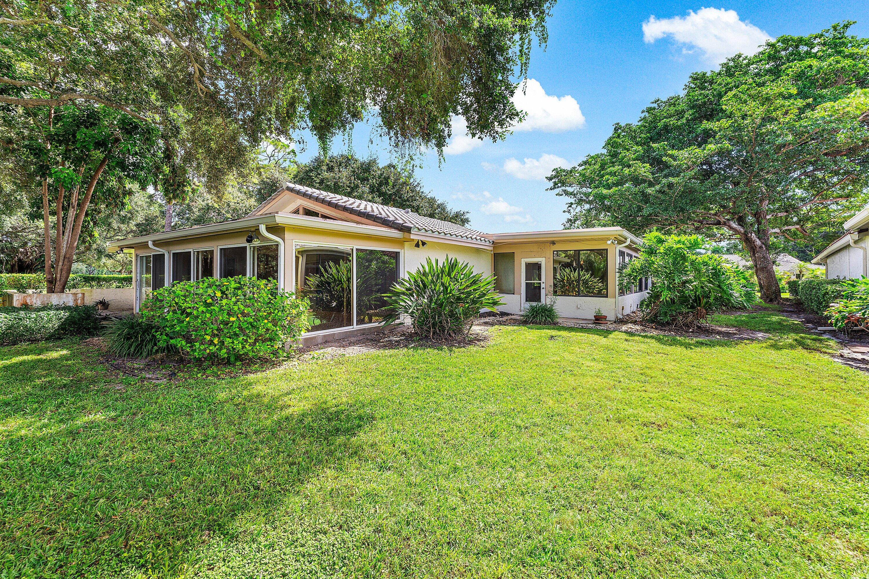 30 Hampshire Lane Boynton Beach, FL 33436 - Photo 46 of 84 050-30HampshireLane-BoyntonBeach-FL-3343