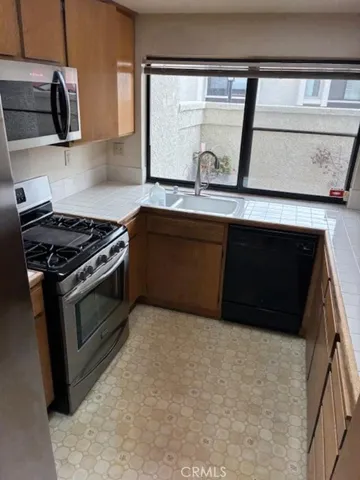 $499,999 | 1496 Corte Hacienda, Upland, CA 91786