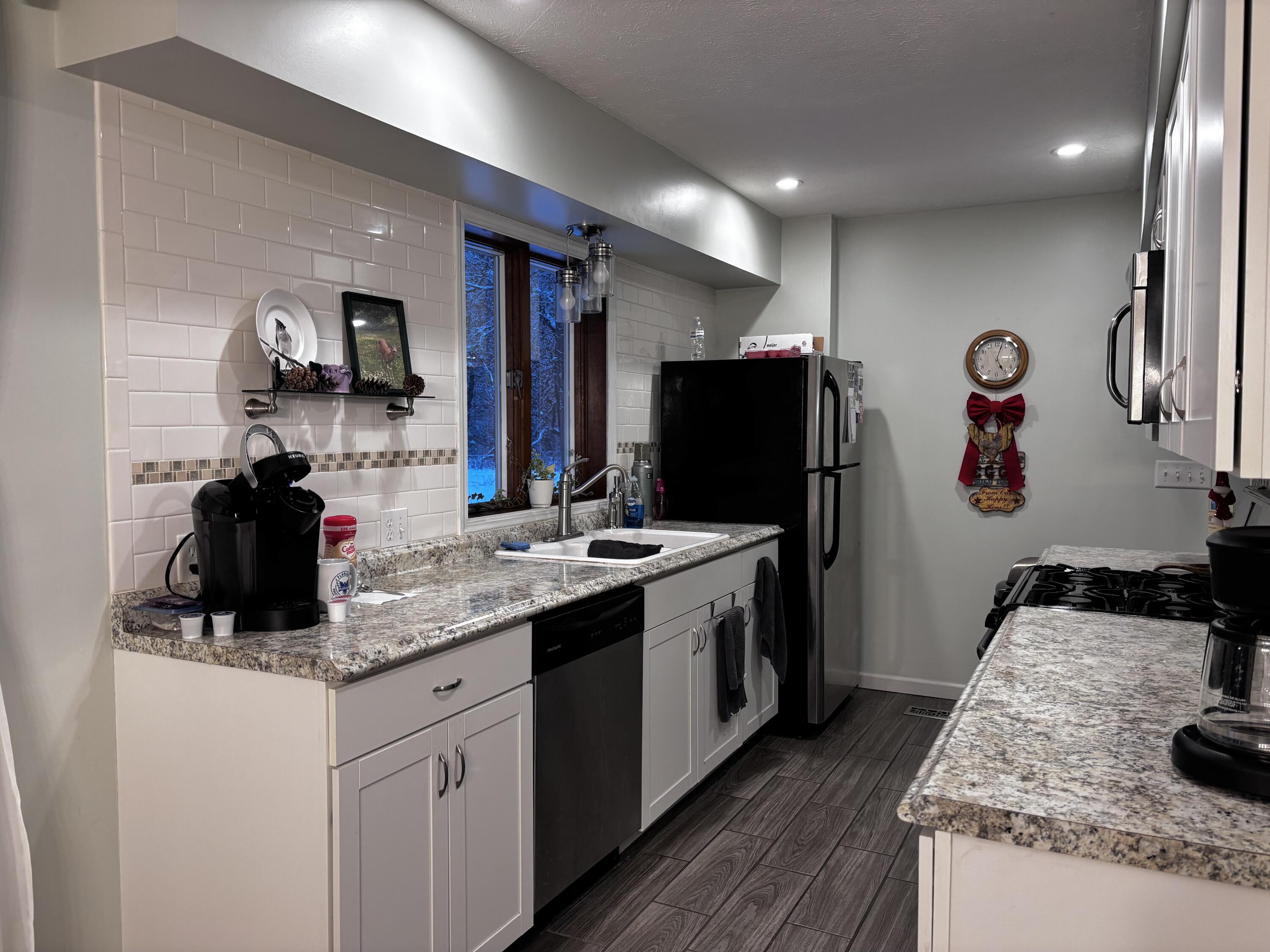 3728 South Merrillville Road Baldwin, MI 49304 - Photo 4 of 22 Kitchen