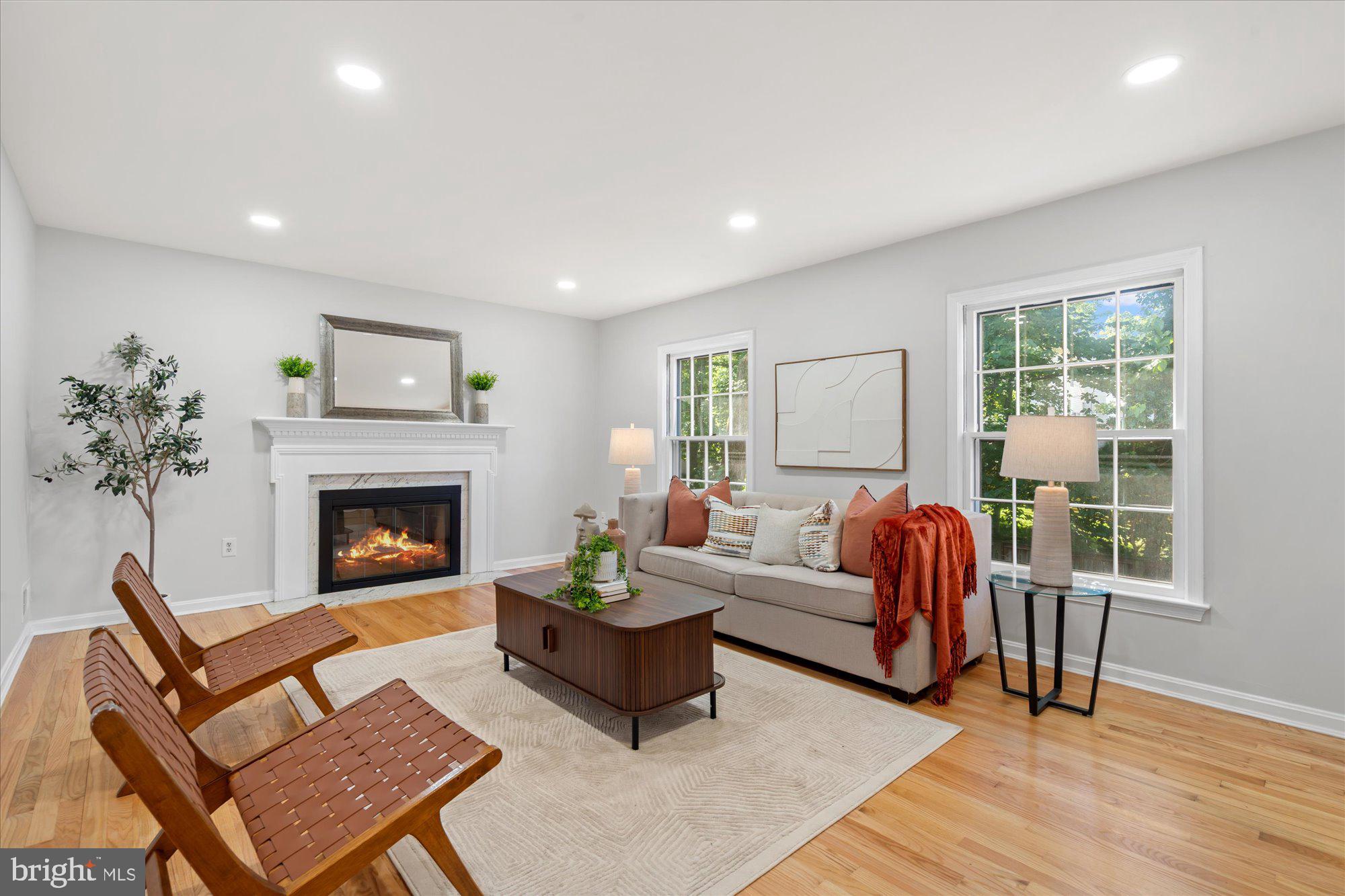 2116 Bucknell Terrace, Unit 35 Silver Spring, MD 20902 - Photo 2 of 26 Living room