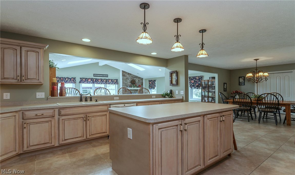 7630 Kniffen Road Painesville, OH 44077 - Photo 6 of 35 Gallery Image 6