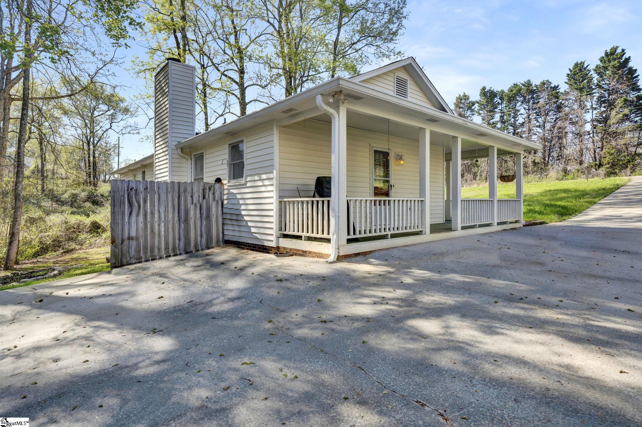 1320 Saluda Dam Road Easley, SC 29640 - Photo 27 of 29