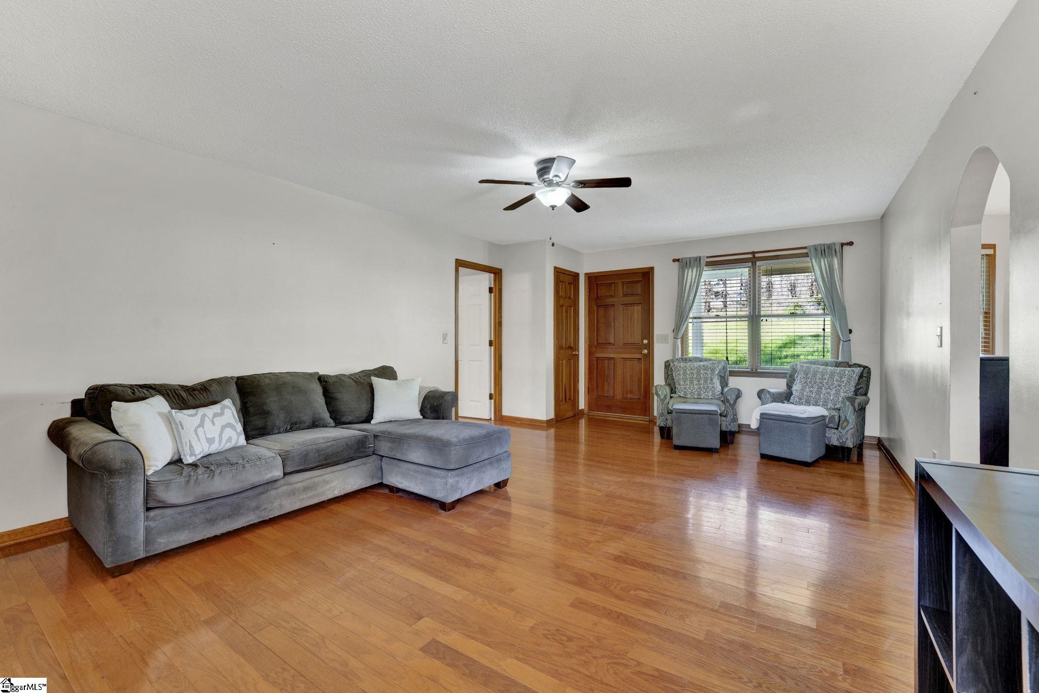 1320 Saluda Dam Road Easley, SC 29640 - Photo 5 of 29