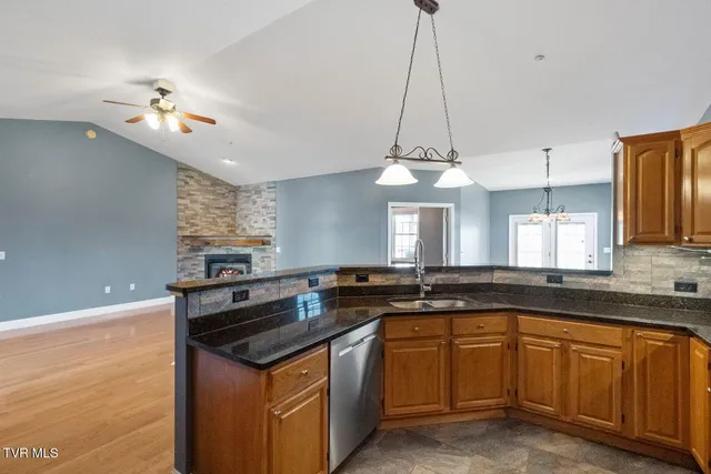 $370,000 | 207 Planters Row, Unit B3, Greeneville, TN 37745