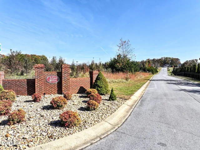 $370,000 | 207 Planters Row, Unit B3, Greeneville, TN 37745