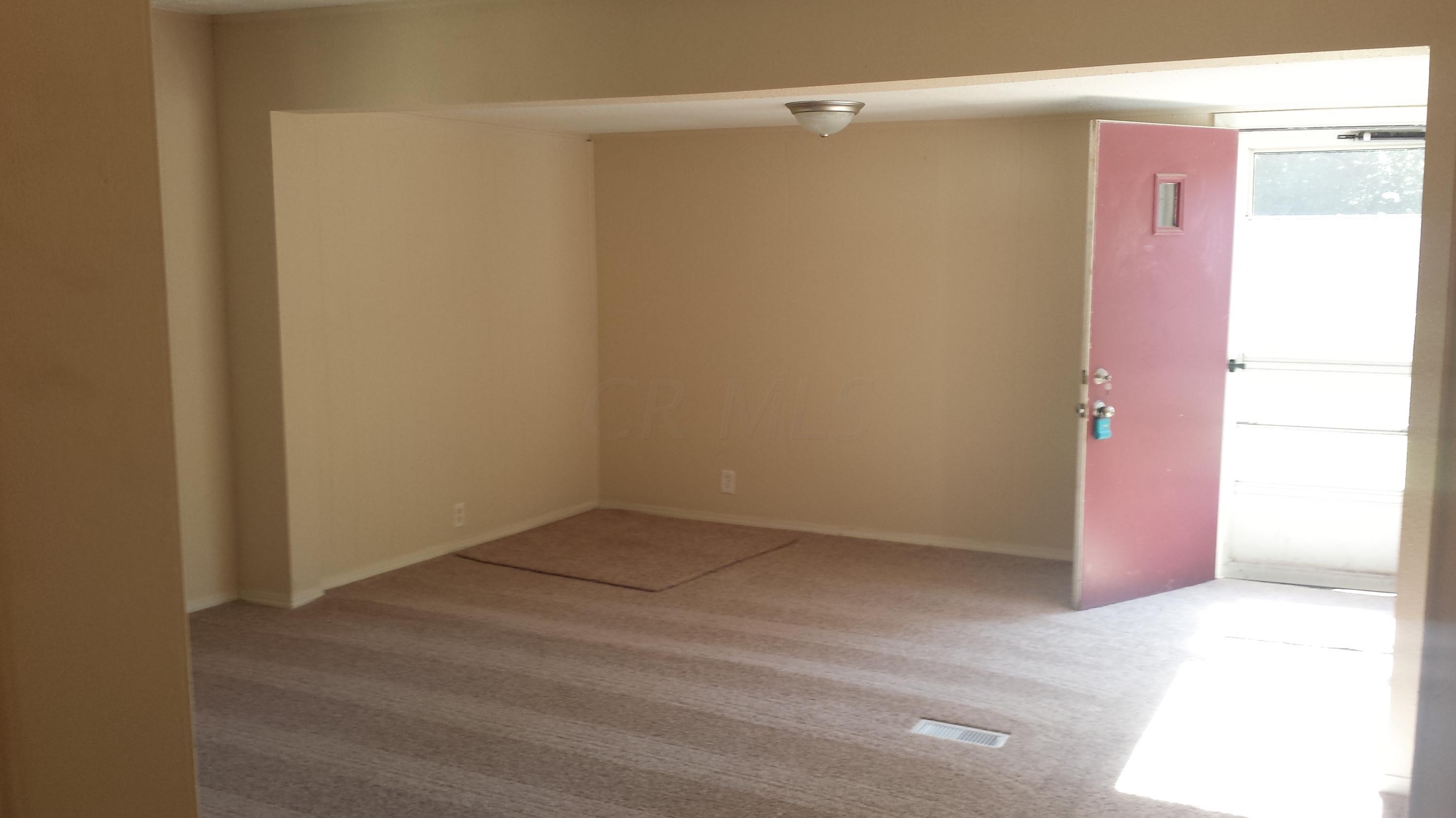 700 Hilock Road Columbus, OH 43207 - Photo 5 of 30