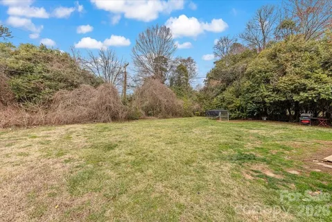 $290,000 | 3133 Columbus Circle, Charlotte, NC 28208