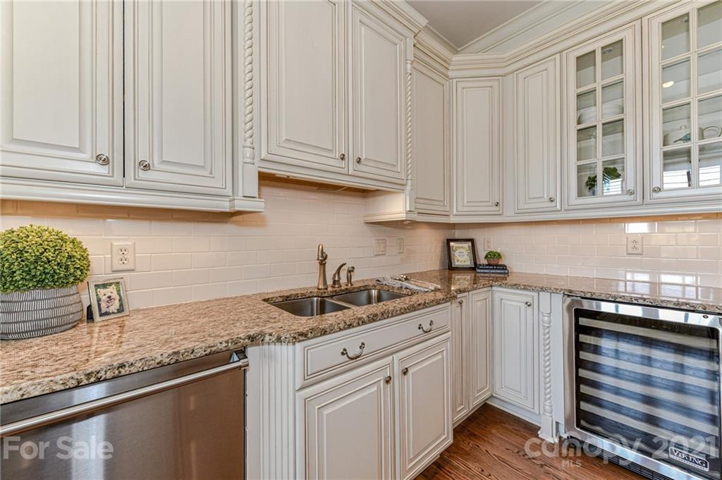 2823 Providence Road, Unit 342 Charlotte, NC 28211 - Photo 17 of 47 Gallery Image 17
