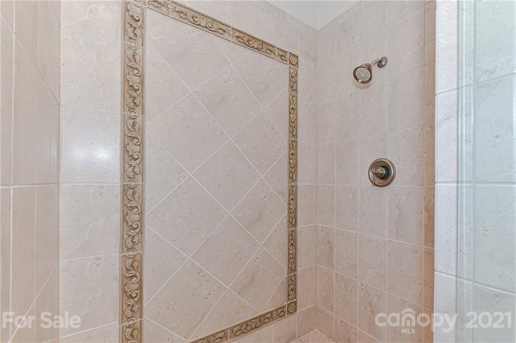 2823 Providence Road, Unit 342 Charlotte, NC 28211 - Photo 32 of 47 Gallery Image 32
