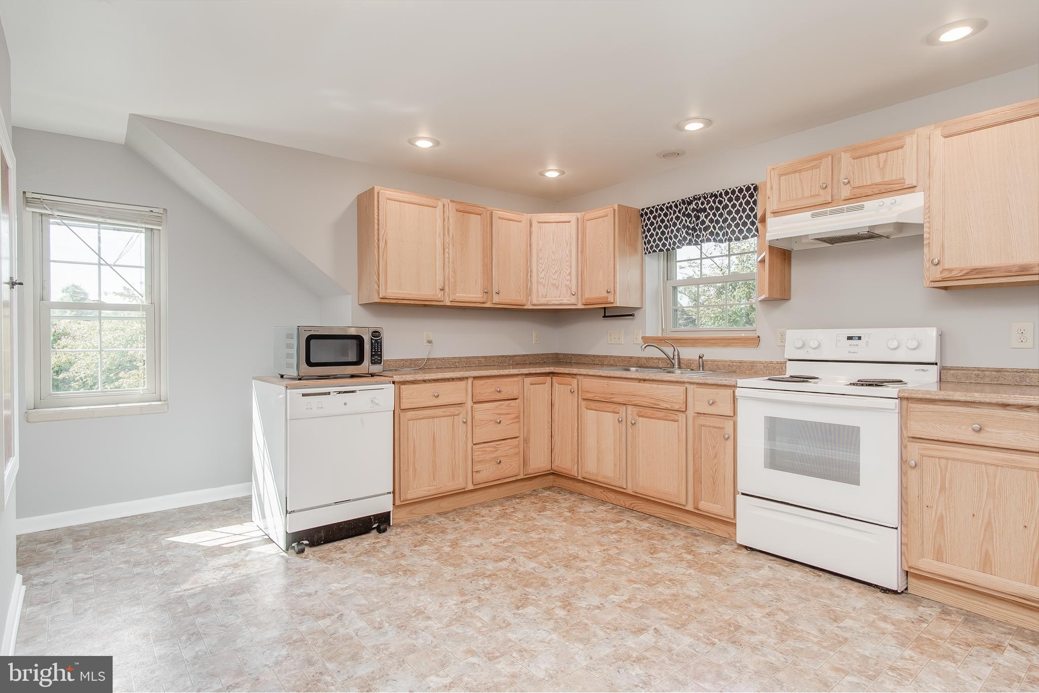619 Biggs Avenue Frederick, MD 21702 - Photo 25 of 39 2nd floor apartment kitchen Pic 1
