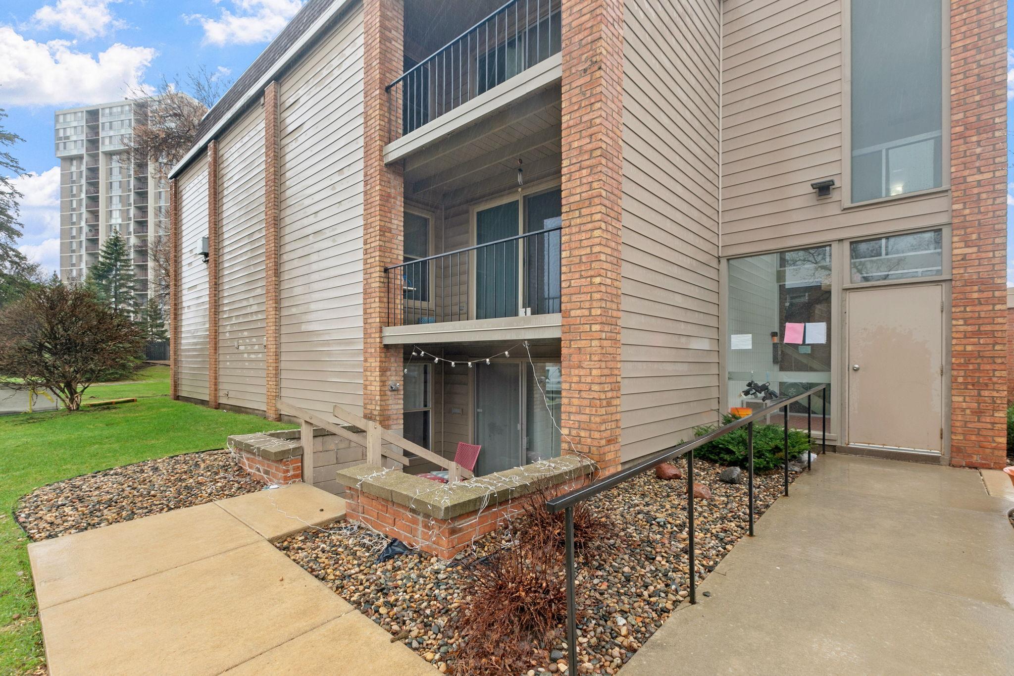 6328 Barrie Road, Unit 1A Minneapolis, MN 55435 - Photo 36 of 36 Gallery Image 36
