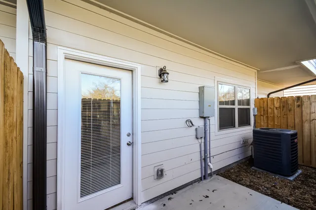 a view of walk in closet