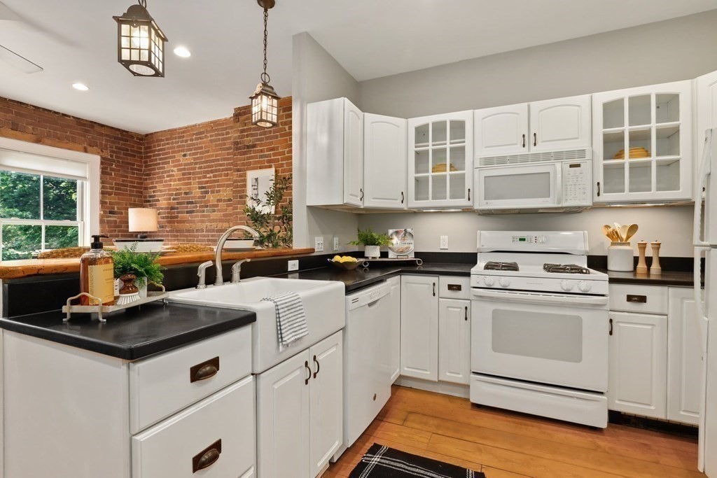 200 West Springfield Street, Unit 3 Boston, MA 02118 - Photo 11 of 30 Gallery Image 11