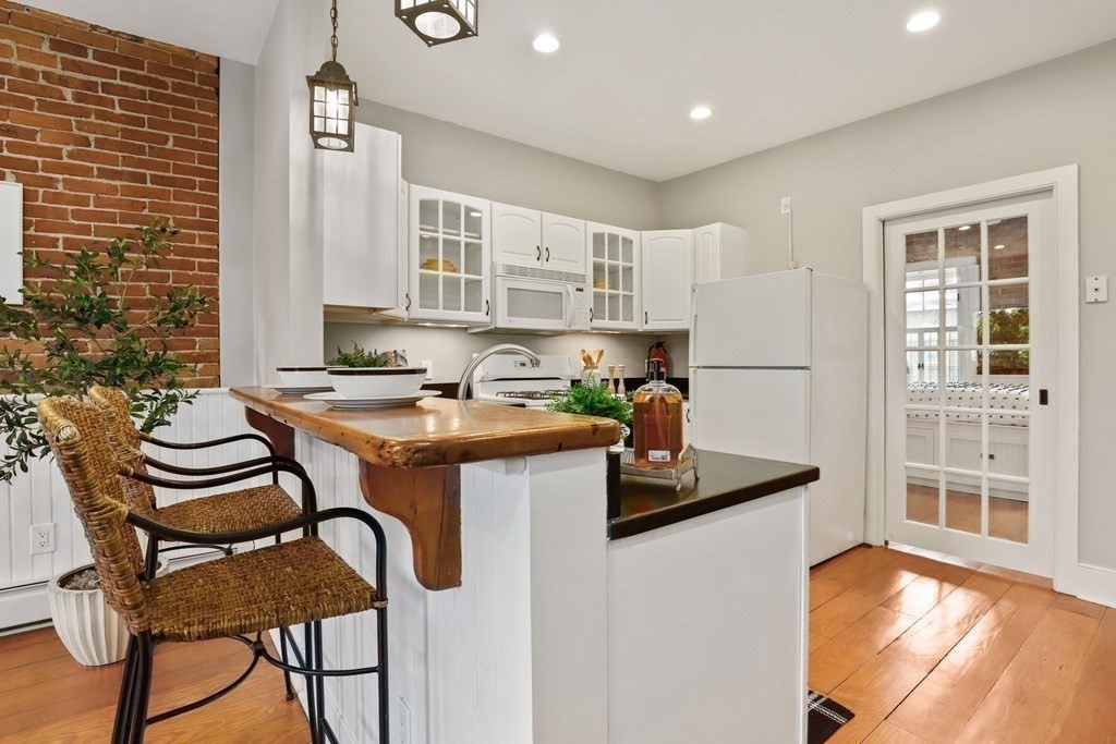 200 West Springfield Street, Unit 3 Boston, MA 02118 - Photo 3 of 30 Gallery Image 3