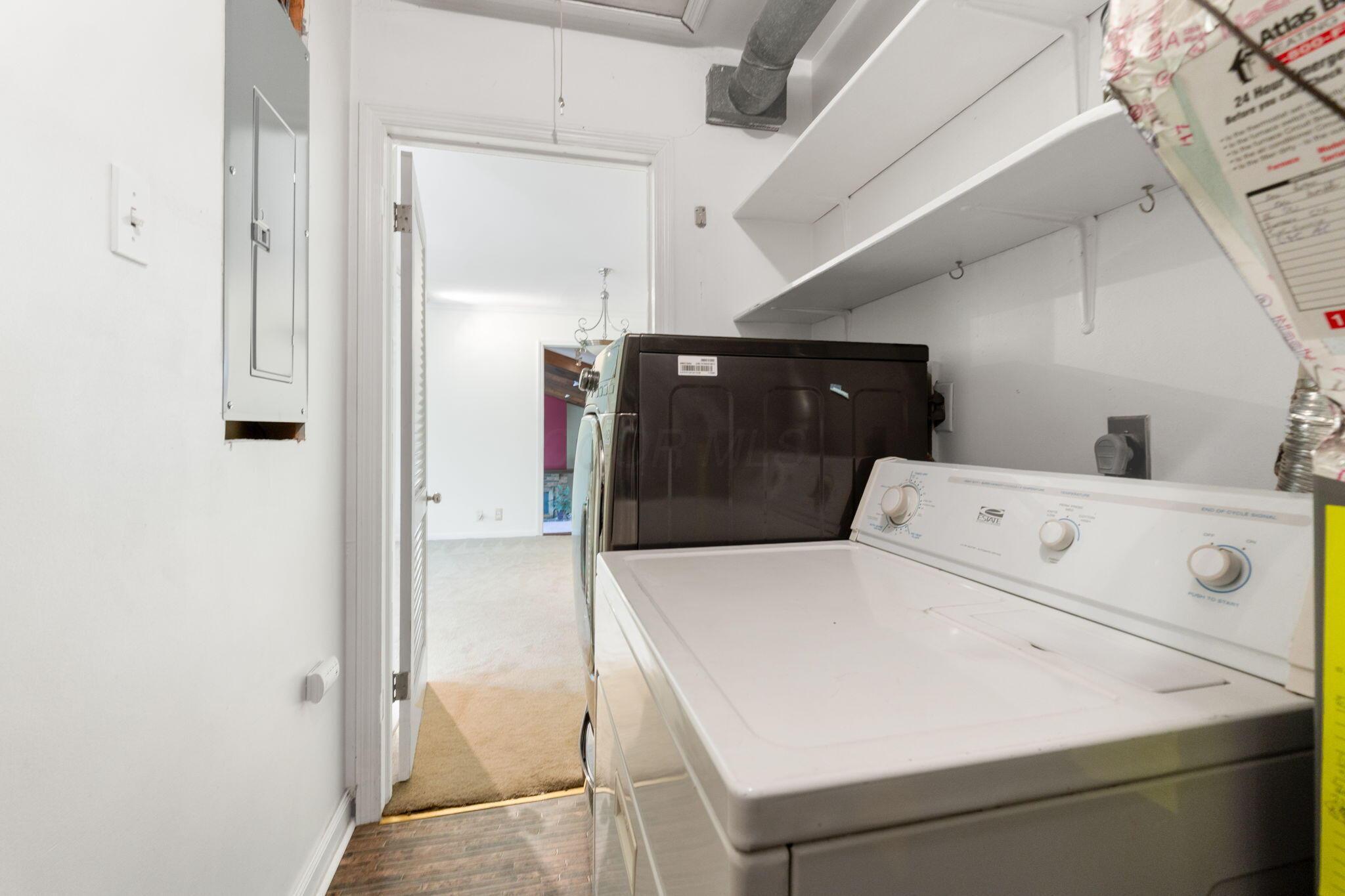 1631 Roxbury Road, Unit D2 Columbus, OH 43212 - Photo 25 of 37 1631 Roxbury (Interior)-48