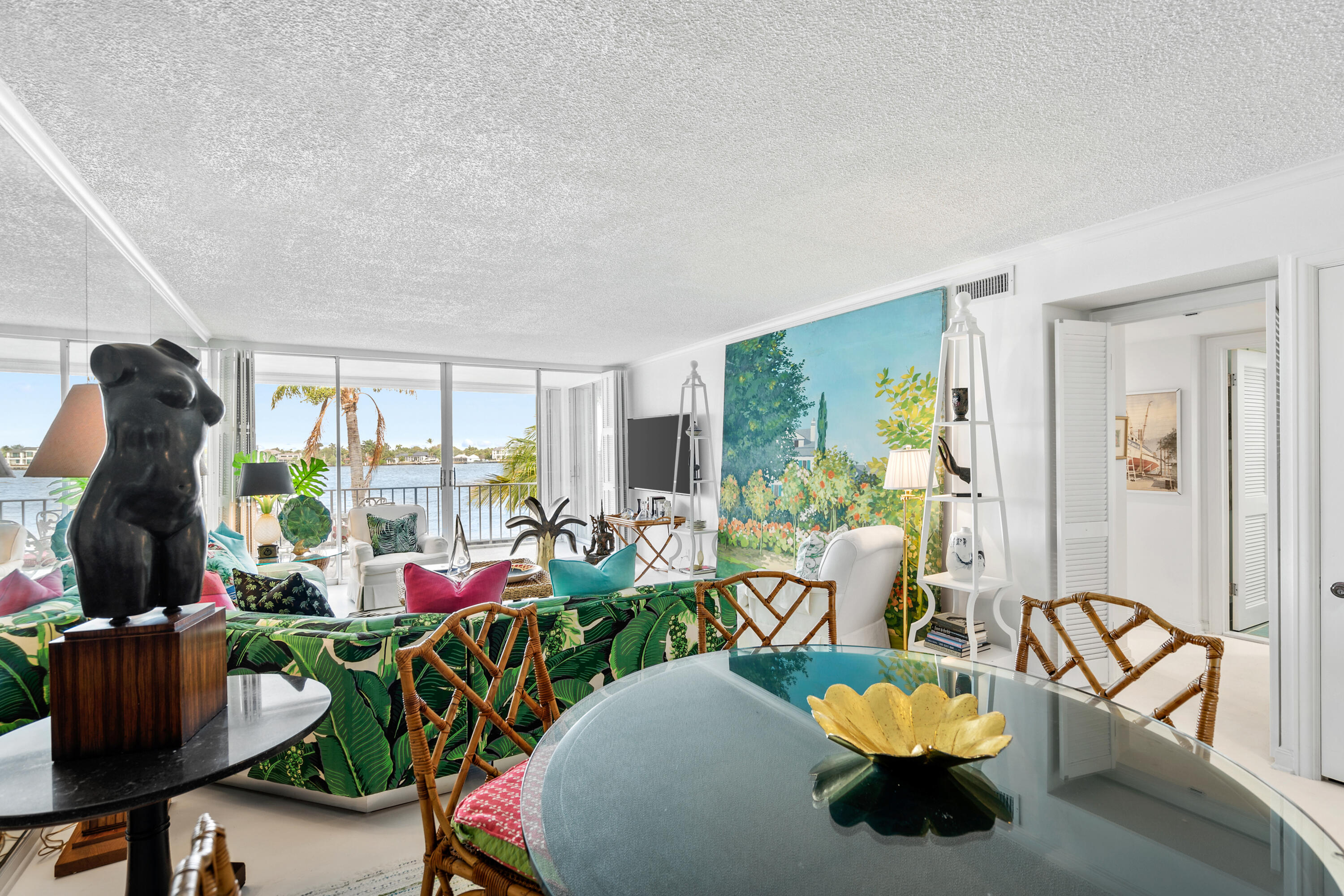 Undisclosed Address Palm Beach, FL 33480 - Photo 2 of 18 2190 LVDR