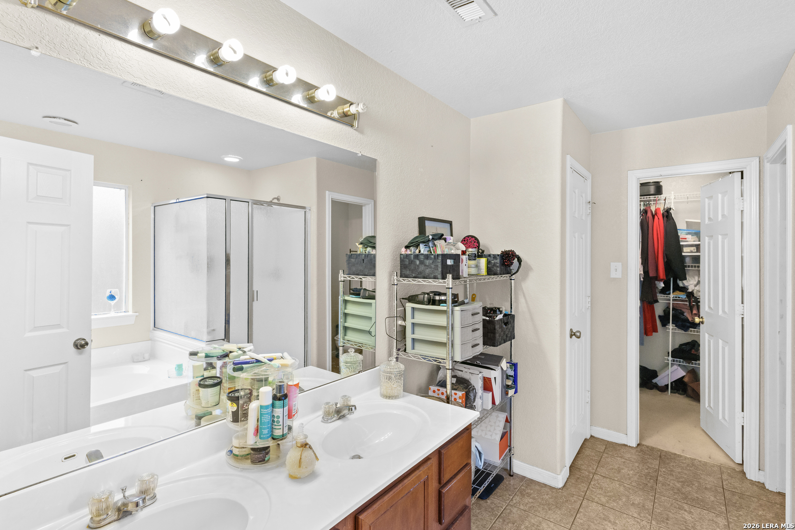 101 Springtree Way Cibolo, TX 78108 - Photo 18 of 29