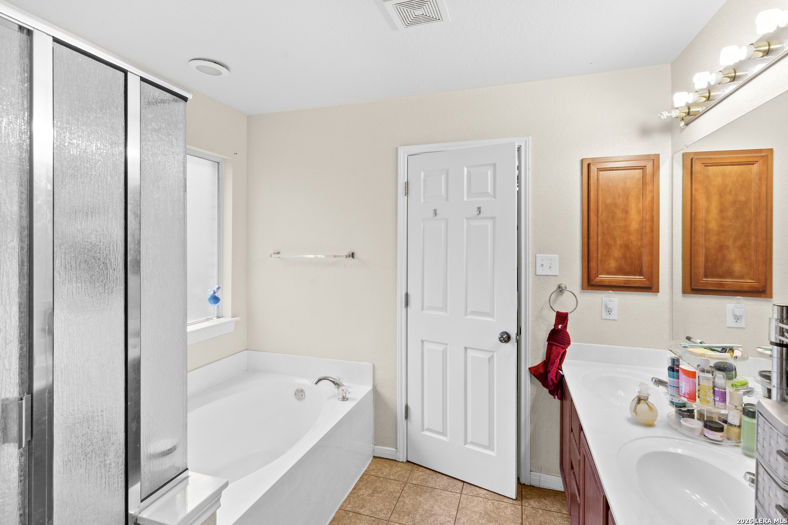 101 Springtree Way Cibolo, TX 78108 - Photo 19 of 29