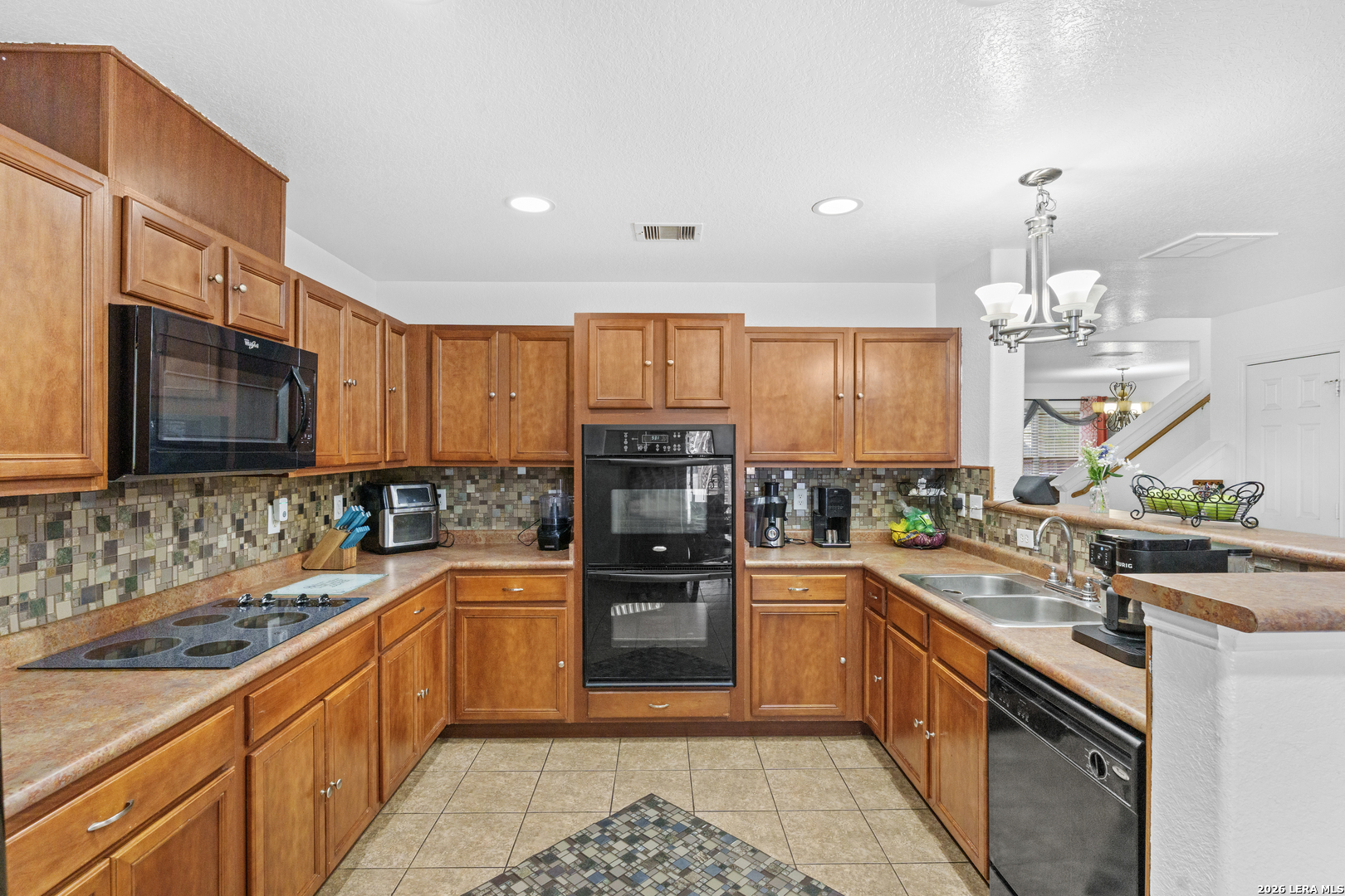 101 Springtree Way Cibolo, TX 78108 - Photo 8 of 29