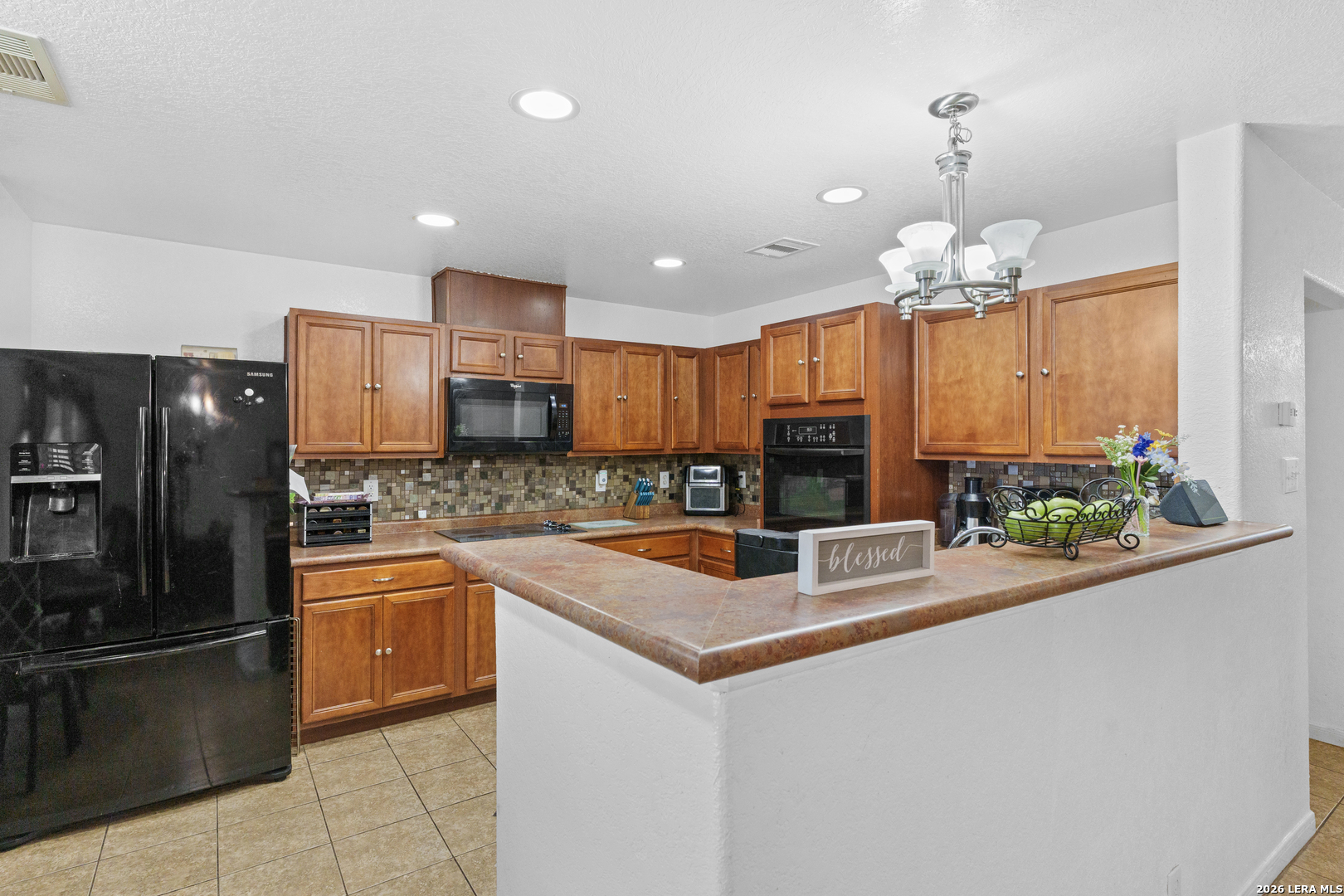 101 Springtree Way Cibolo, TX 78108 - Photo 9 of 29