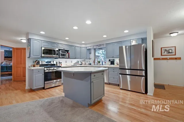 $699,999 | 9518 Scorpio Street, Boise, ID 83709