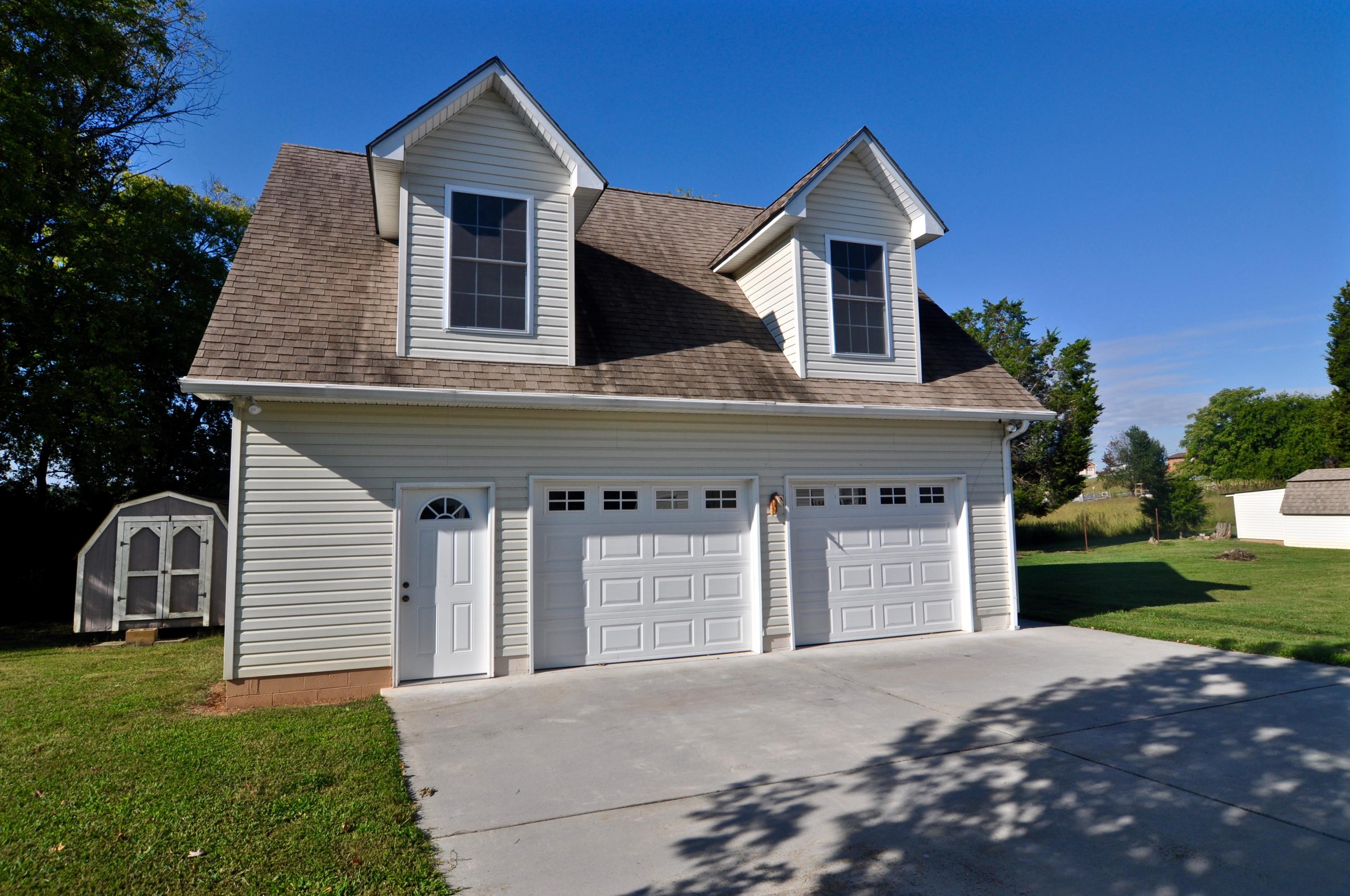 1827 Grey Ridge Road Maryville, TN 37801 - Photo 5 of 40 DSC_0828