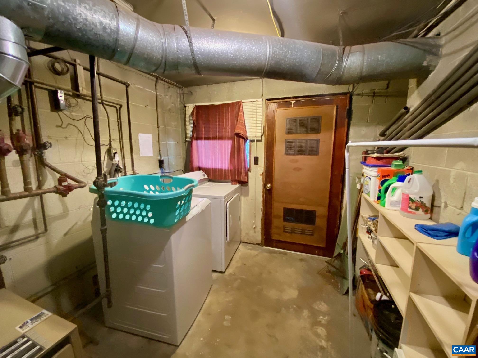 115 Apple Tree Road Charlottesville, VA 22903 - Photo 8 of 17 a utility room with dryer and washer
