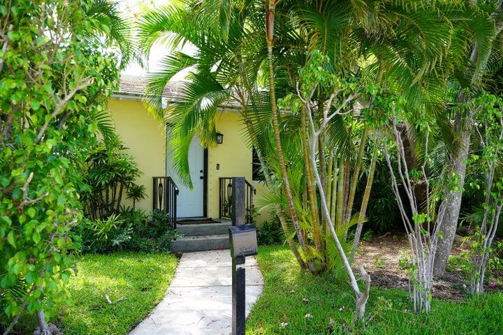 5215 North Flagler Drive West Palm Beach, FL 33407 - Photo 3 of 37