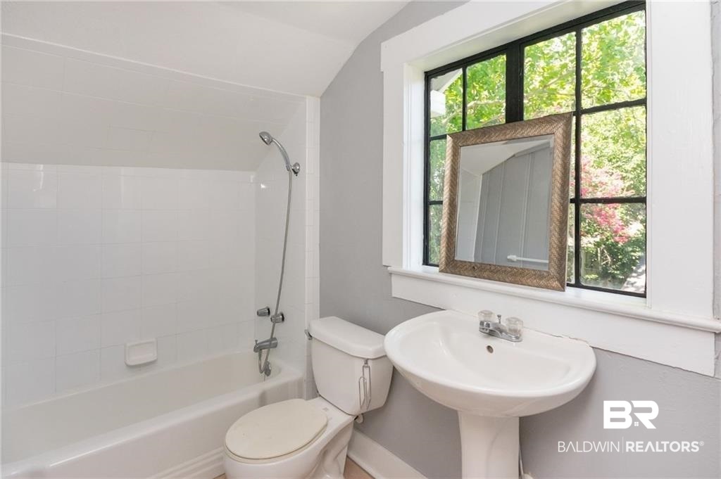 158 South Catherine Street Mobile, AL 36604 - Photo 28 of 40