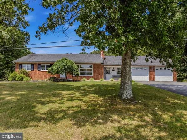$485,000 | 3779 Fairview Drive, Berkeley Springs, WV 25411