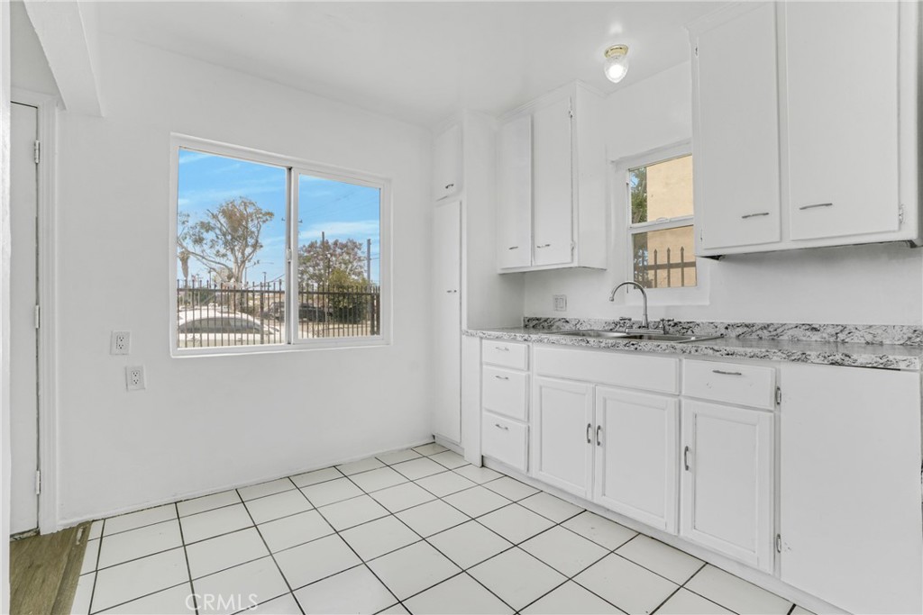 904 South Bullis Road Compton, CA 90221 - Photo 8 of 21