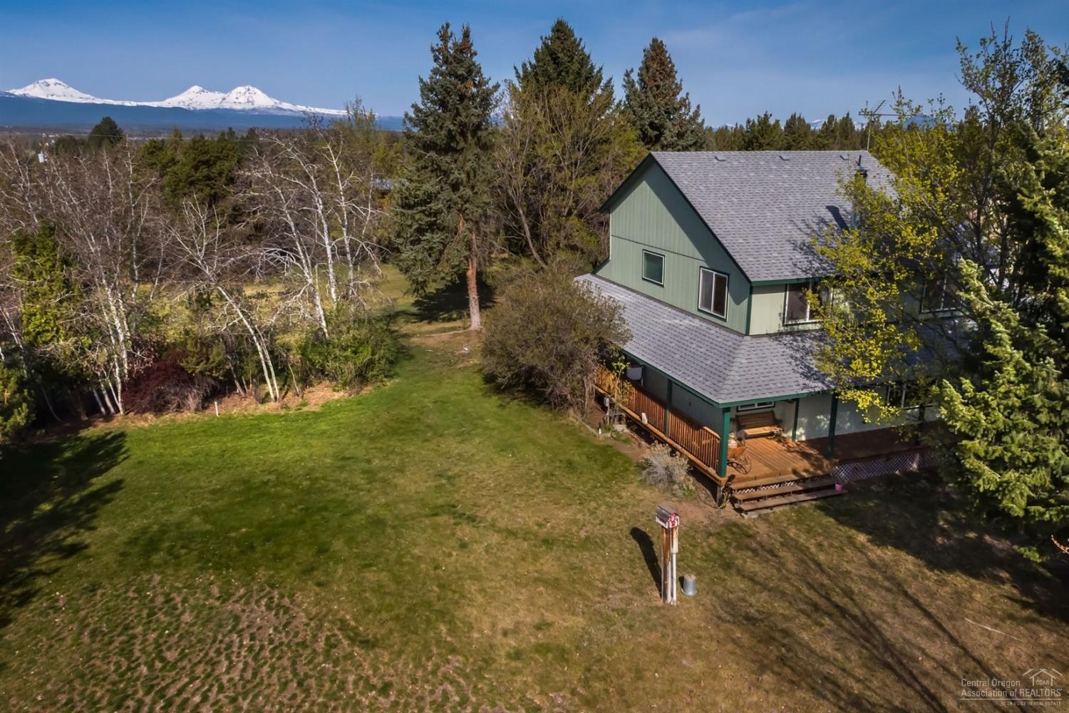 65128 Hunnell Road Bend, OR 97703 - Photo 2 of 23 Gallery Image 2