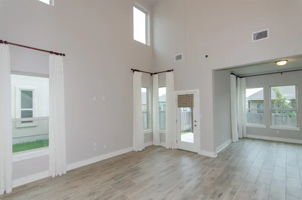 $2,950 | 961 Centerra Hills Circle, Round Rock, TX 78665