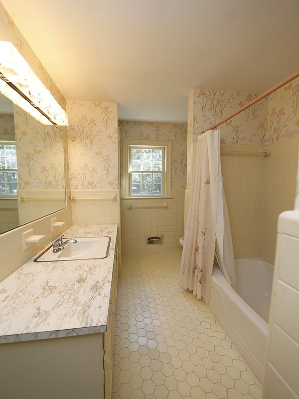 5011 Rembert Drive Raleigh, NC 27612 - Photo 14 of 20 Photo 14