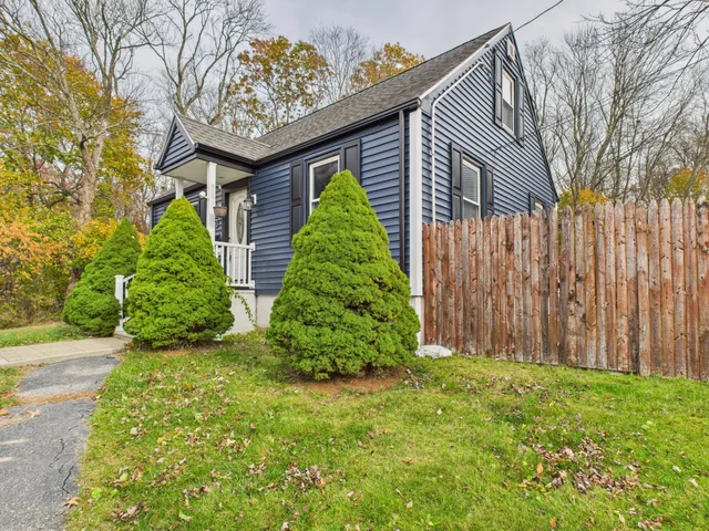 $325,000 | 120 Celia Drive, Waterbury, CT 06705