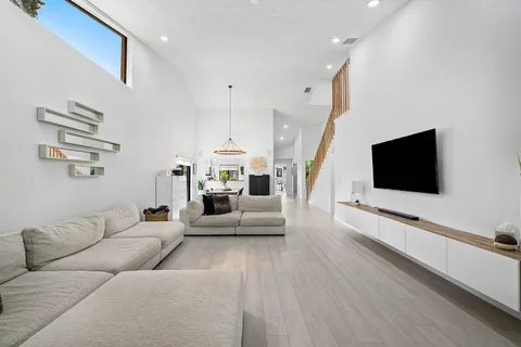 $645,000 | 22627 Meridiana Drive, Boca Raton, FL 33433