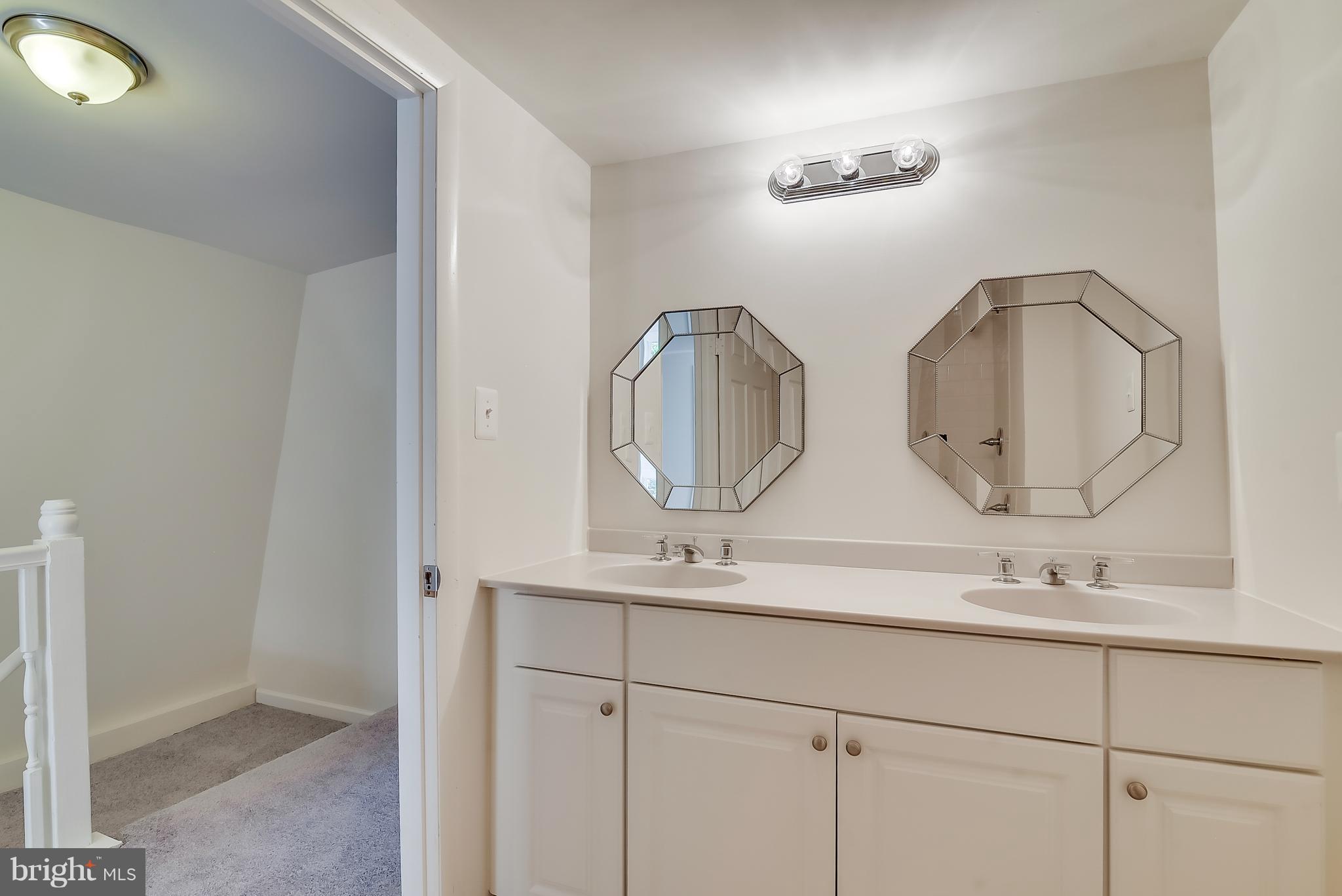 7747 Emerson Road Hyattsville, MD 20784 - Photo 23 of 26 Bath