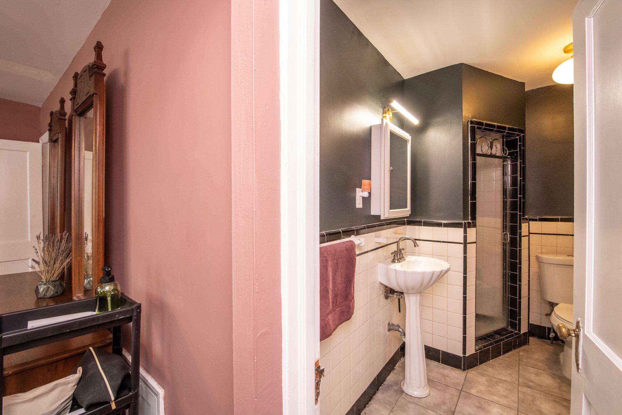 1821 Erlen Road Elkins Park, PA 19027 - Photo 19 of 36