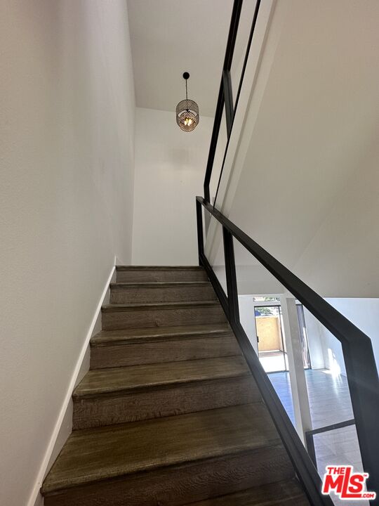 5307 Wilkinson Avenue, Unit 10 Valley Village, CA 91607 - Photo 13 of 29