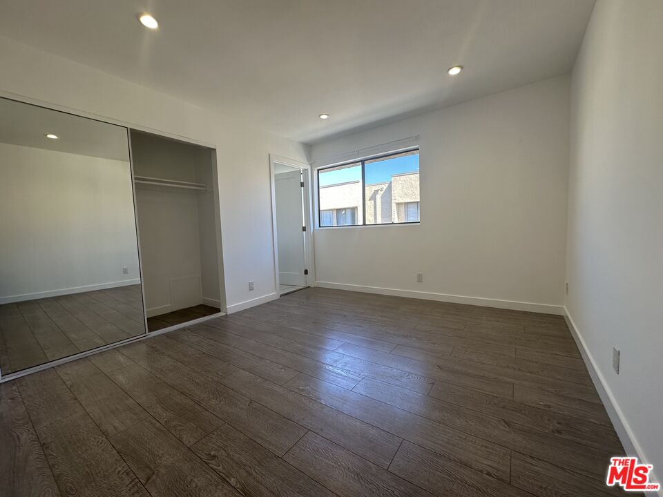 5307 Wilkinson Avenue, Unit 10 Valley Village, CA 91607 - Photo 23 of 29