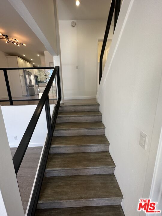 5307 Wilkinson Avenue, Unit 10 Valley Village, CA 91607 - Photo 4 of 29