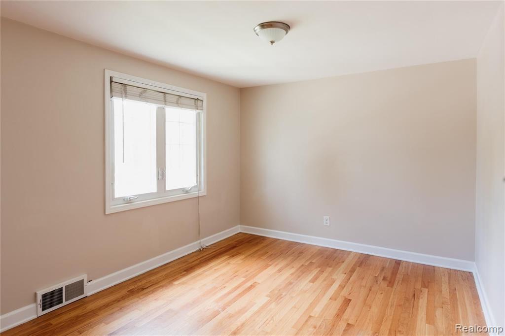 1526 West Webster Road Royal Oak, MI 48073 - Photo 26 of 38